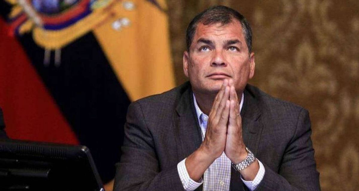 ¿De qué acusan a Rafael Correa?
