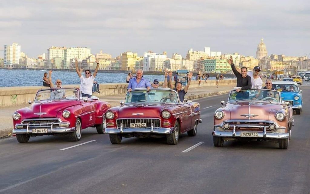 Cómo alquilar un auto clásico en Cuba o uno moderno