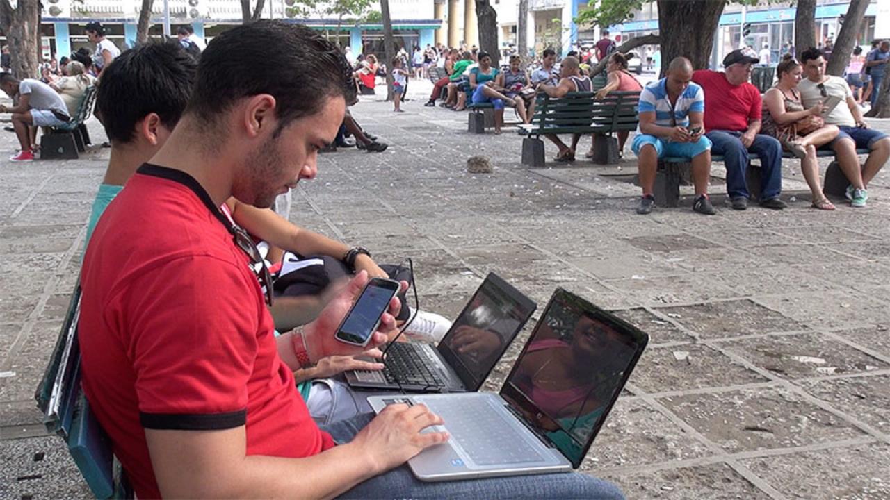 ¿Funciona el en Cuba? Cómo conectarse al WiFi