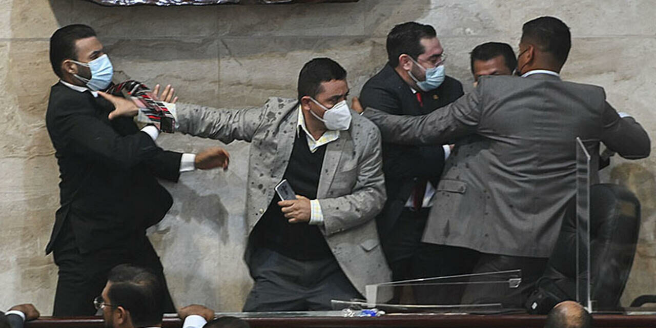 Congreso hondureño abre crisis previa a asunción de Castro