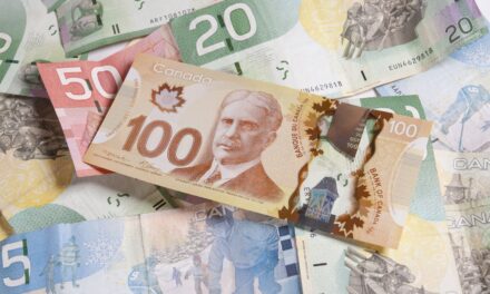 Canadienses retiran masivamente su dinero de los bancos