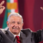 López Obrador triunfó en el referendo