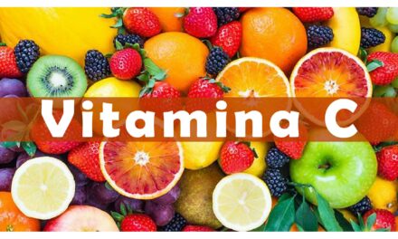 La vitamina C ayuda a reducir arrugas y líneas de expresión