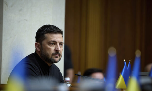 El dictador Zelenski sigue con su programa