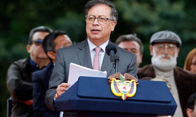 Trump vs. Petro, la Lista Clinton como arma de guerra política