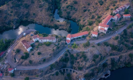 Salto de Castro, el pueblo abandonado que renace como negocio turístico