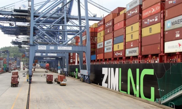 CK Hutchison reclama millones a Panamá por puertos de Balboa y Cristóbal