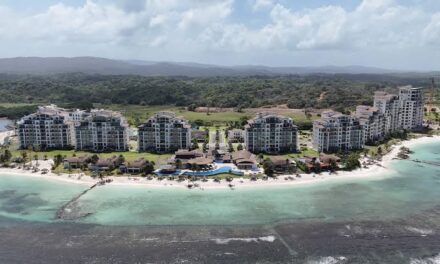 El negocio inmobiliario de Playa Escondida