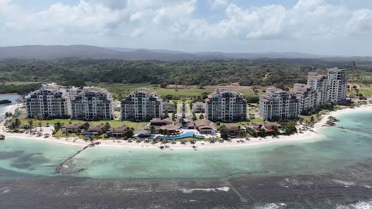 El negocio inmobiliario de Playa Escondida