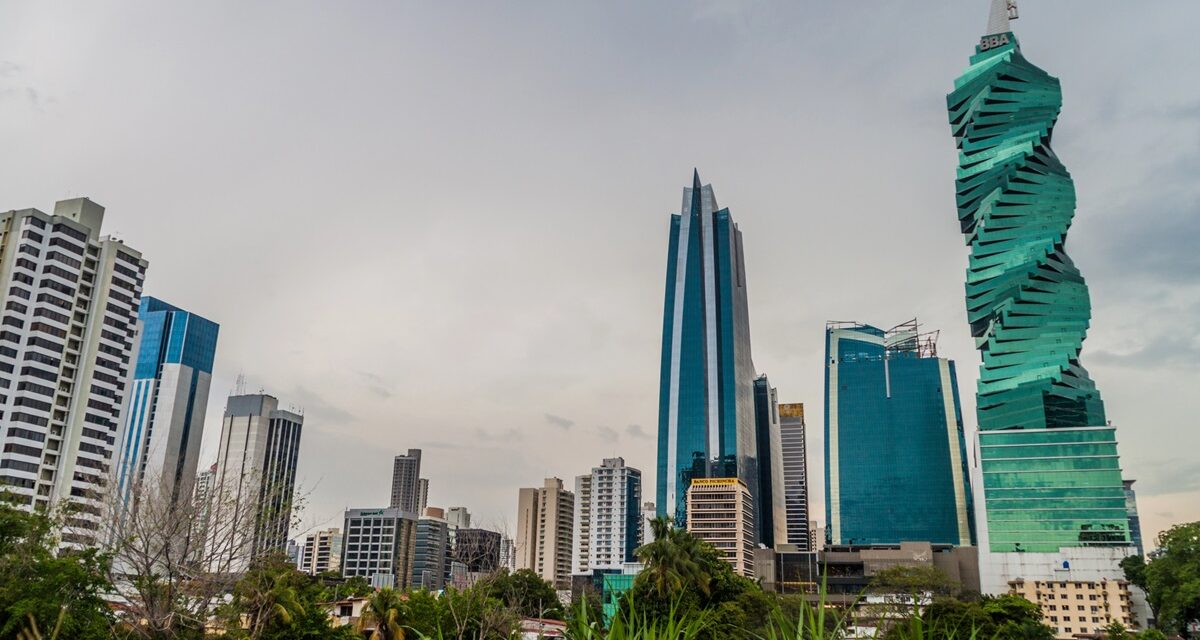 Economía de Panamá crecerá más del doble que América Latina en 2026